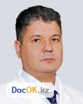 Врач Жуловчинов Максим Маратович